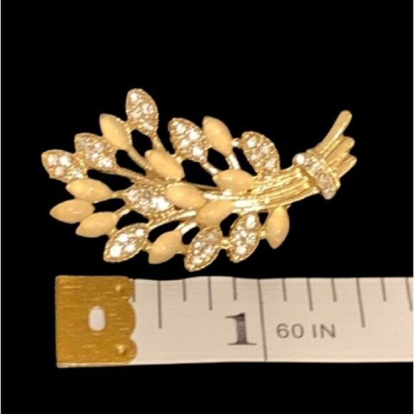 Golden Wheat Brooch with Crystals Feminine Nature Symbol - Picture 10 of 10
